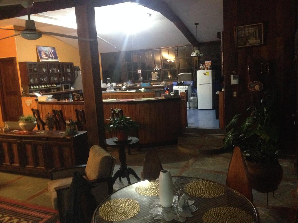El Risco Hostel: Bed And Breakfast Alto Boquete Exterior photo